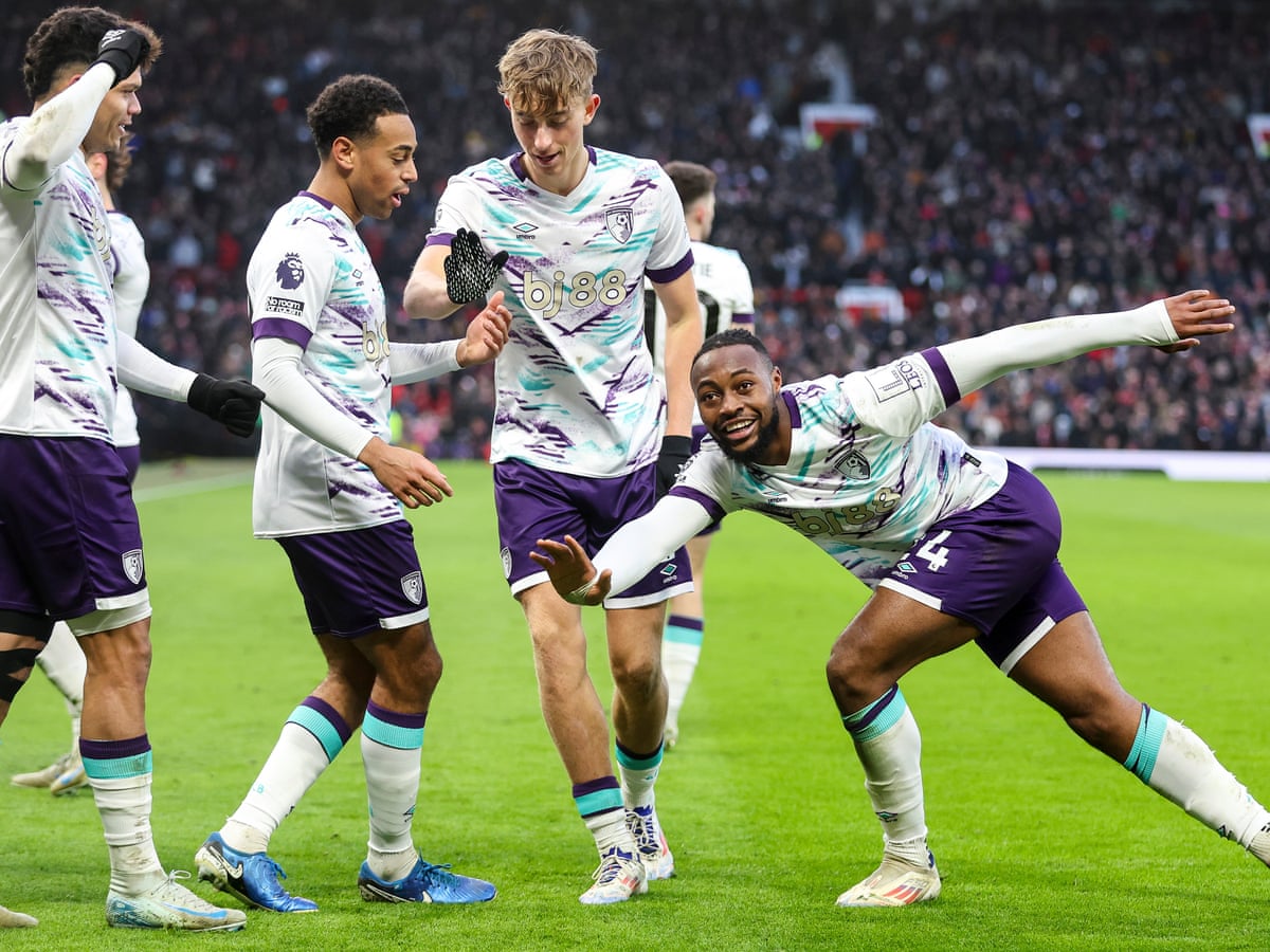 Semenyo seals stunning Bournemouth win to add to Manchester United misery | Premier League | The Guardian