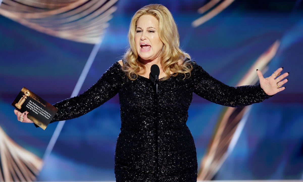 jennifer coolidge golden globes dress Jennifer Coolidge on the red carpet of the Golden Globes : Getty # goldenglobes