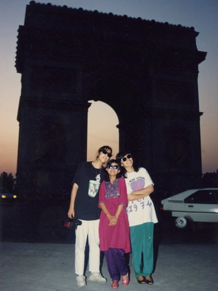 Aly (left) with her cousins Arshi (centre) and Rumi (right) at the Arc de Triomphe in Paris, 1992.