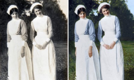 Historians at Wrest Park explain that the plain cap worn by both nurses distinguishes them as volunteers.
