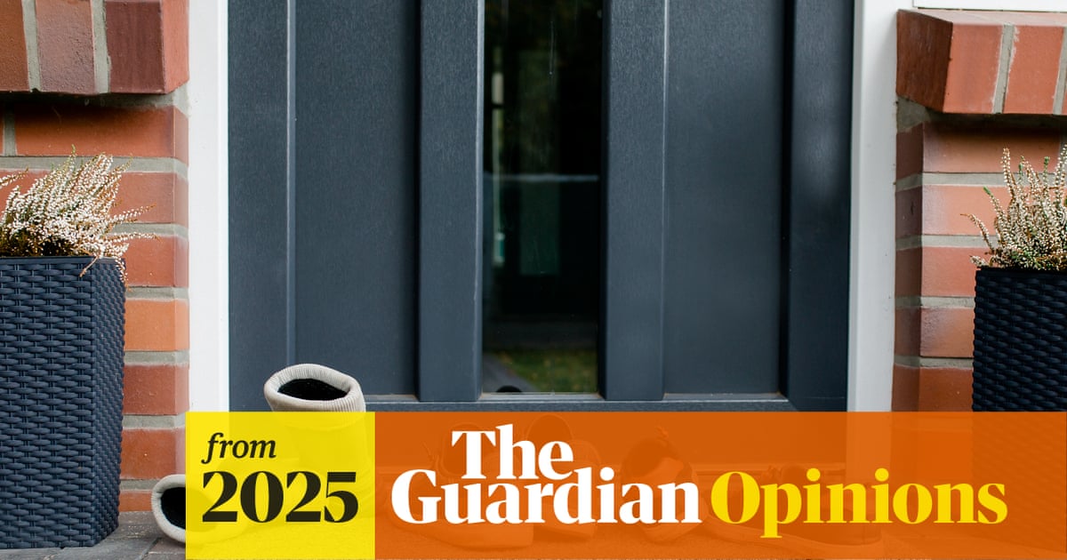 Shoes on at home or shoes off? If you care about your health, it’s a no-brainer | Polly Hudson