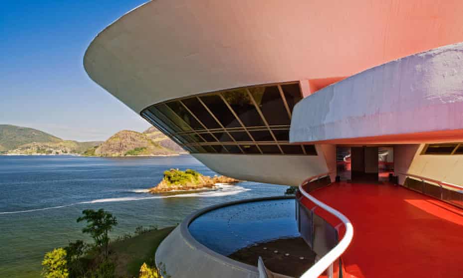 The ‘sensual curve’: sweeping balconies at the Niemeyer’s Contemporary Art Museum in Rio.