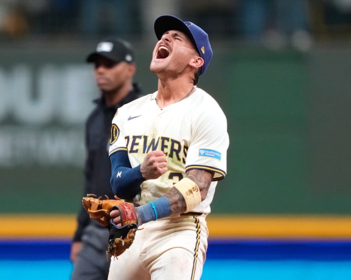 Milwaukee Brewers edge Cubs to advance to NLCS showdown with Dodgers