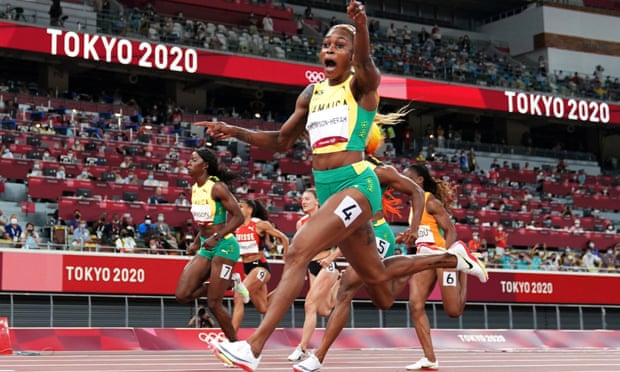 Elaine Thompson-Herah retains her 100m Olymopic title.