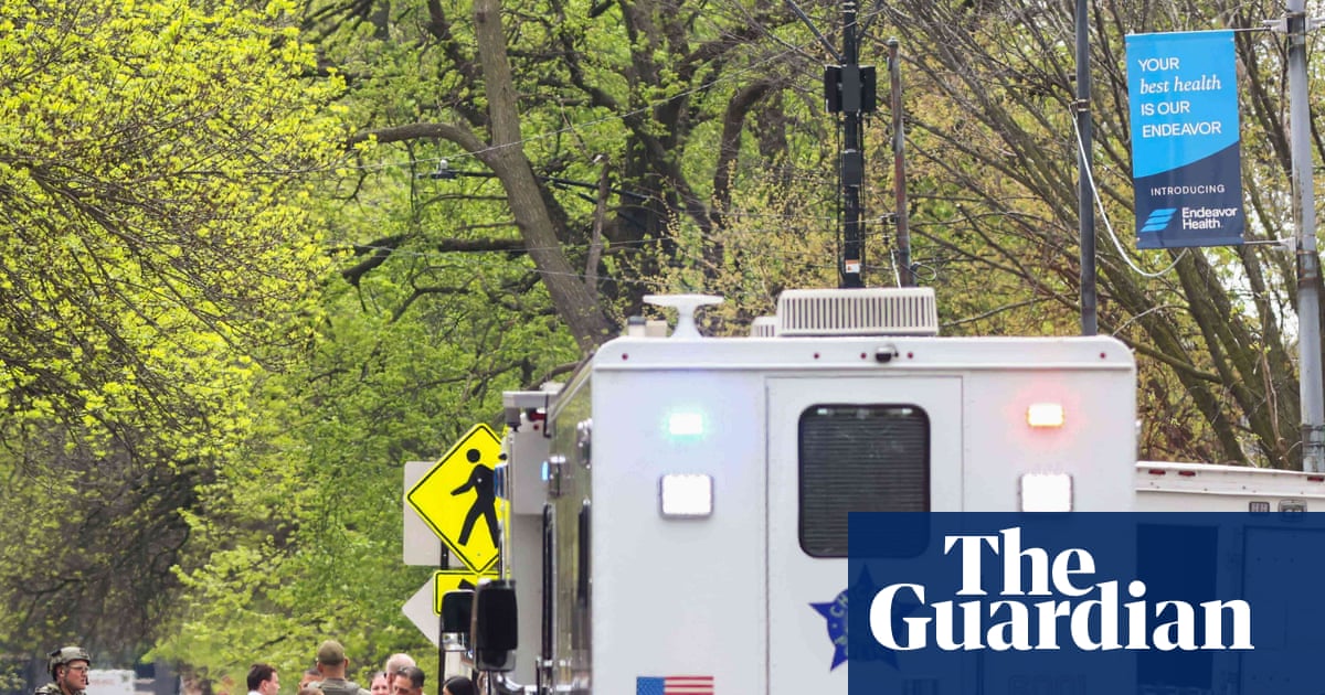 One police officer dead after Chicago hospital shooting