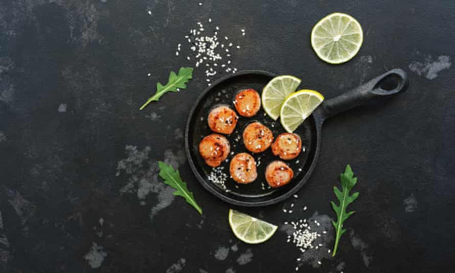 Seared and limed scallops ...