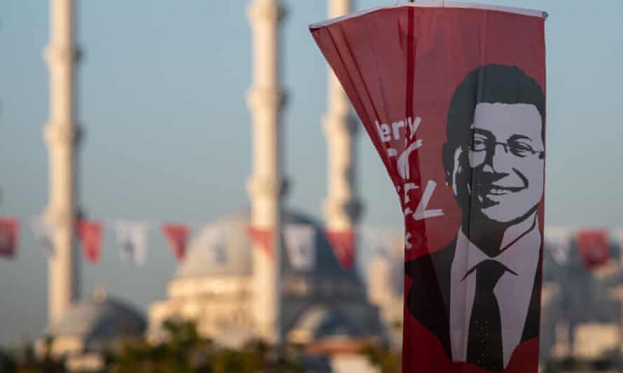 A poster of Ekrem İmamoğlu at a recent political rally in Istanbul