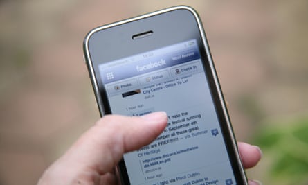 Using Facebook on a smartphone