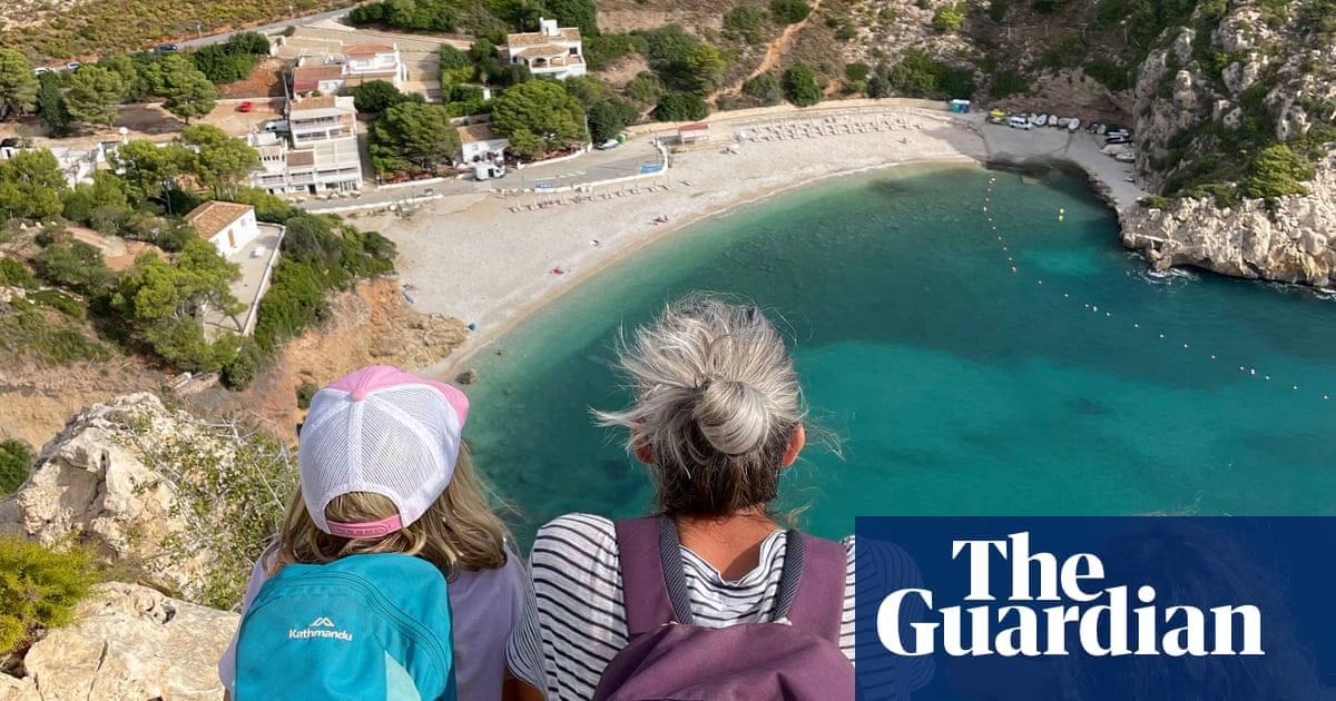 The adventure can turn into a disaster': the digital nomad families worldschooling' their children