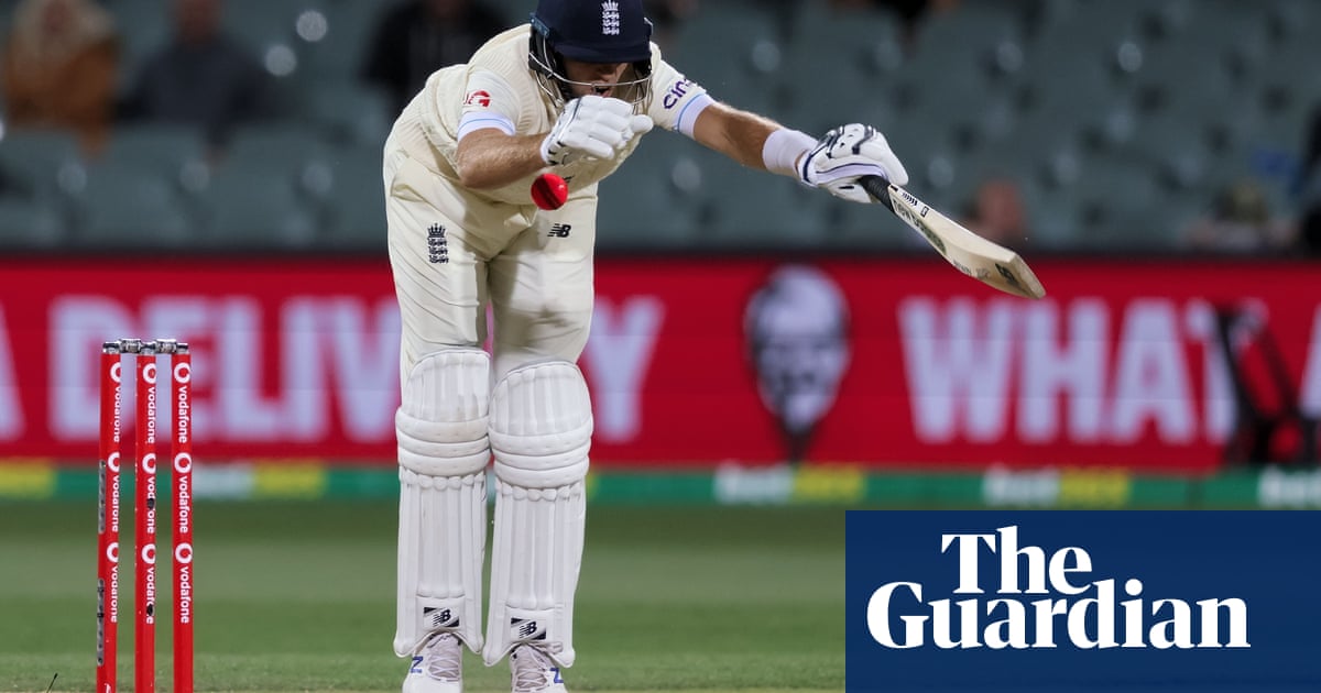 Joe Root praised for playing through pain for England after blows to groin