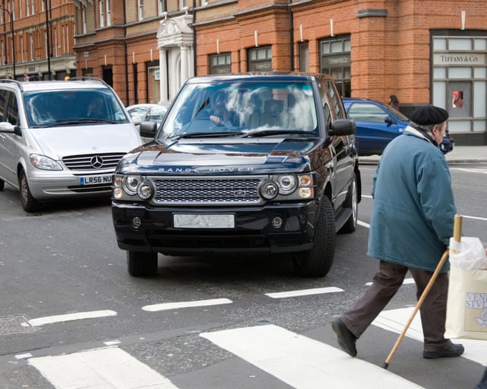 UK could raise nearly £2bn by taxing SUVs in line with European countries, study shows