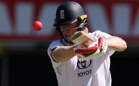 Zak Crawley hits out as he bounced back from his pair of ducks in Perth.