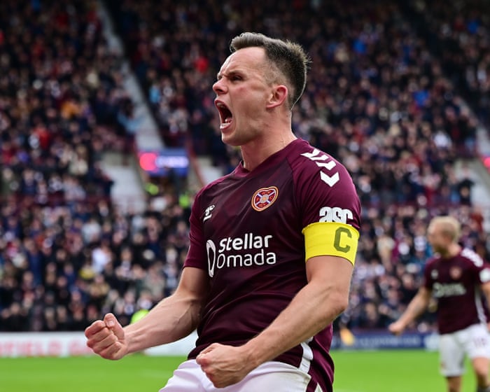 Hearts move eight points clear at top after Shankland spot-kick sees off Celtic