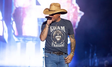 Jason Aldean performs onstage at Country Thunder Wisconsin