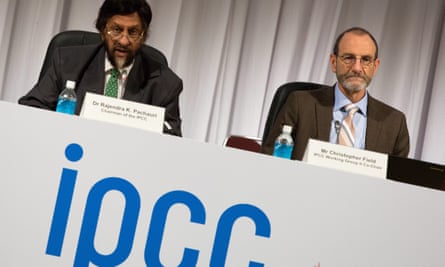 The IPCC’s Rajendra Pachauri (left) and Christopher Field at a press conference in Yokohama in 2014