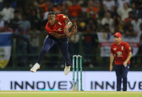 Archer bowls an expensive over