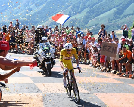 Tadej Pogacar went solo with a little over 15km remaining of the stage into Le Lioran.