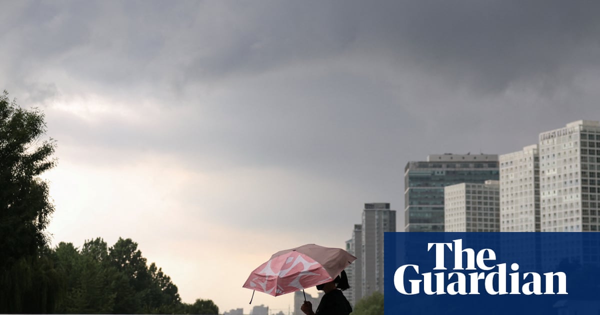 Μαζικές εκκενώσεις στο Πεκίνο καθώς ο τυφώνας Dolphin φέρνει περισσότερες καταρρακτώδεις βροχές στην Κίνα