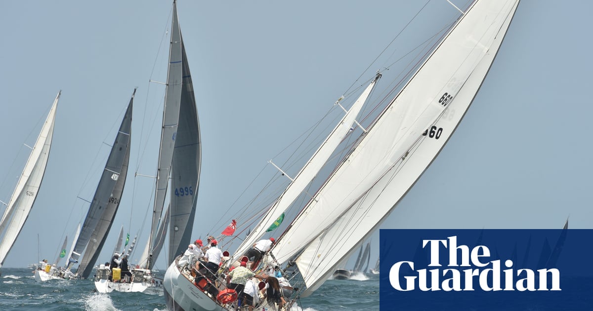 Sydney to Hobart yacht race: late flurry of withdrawals as Covid and injuries hit crews