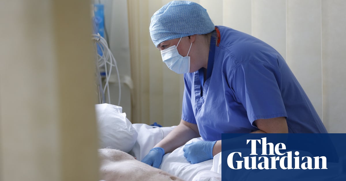 Ministers must act now on NHS staffing crisis, health chiefs warn