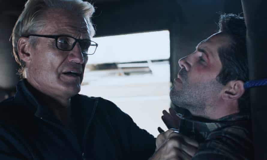 Kolejna seria jego historii... Dolph Lundgren i Scott Adkins w Falls Castle