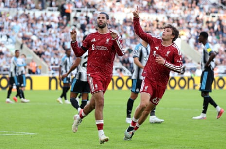 Szoboszlai celebrates alongside Lewis Koumas.