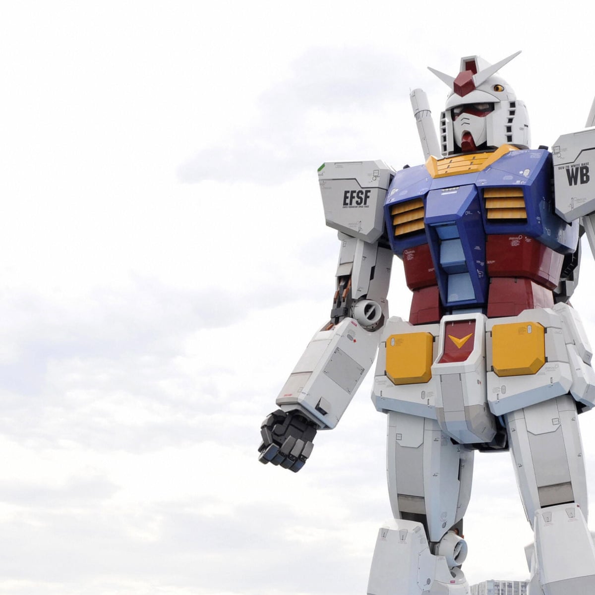 Big In Japan Giant Gundam Robot Makes Its First Moves In Yokohama Japan The Guardian