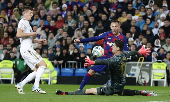 Real Madrid 2 0 Barcelona La Liga As It Happened Football