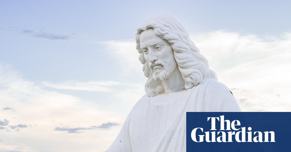 An Armenian tycoon has a private zoo. Now he wants the world’s biggest Jesus statue