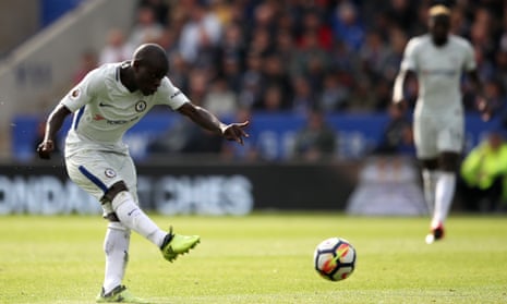 N’Golo Kanté scores the winner for Chelsea against his former club.