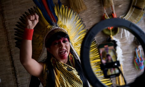 Celia Xakriabá, from the Xakriabá Indigenous people, won a seat in congress in Minas Gerais state for the Socialism and Freedom Party (PSol).
