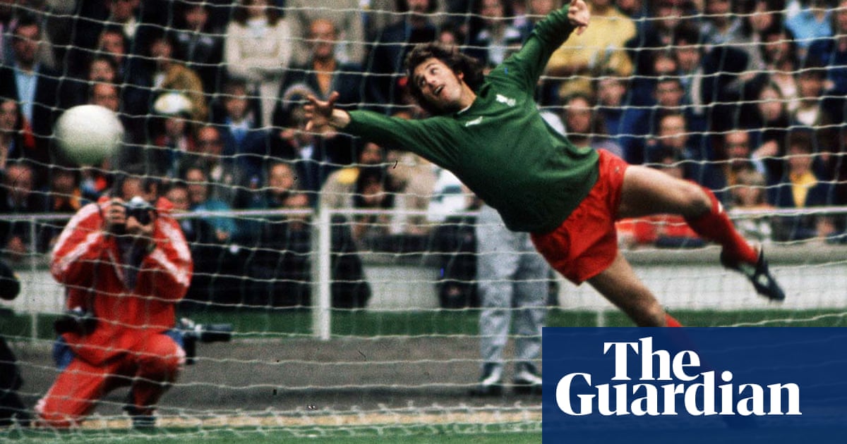 Ray Clemence: former Liverpool, Spurs and England goalkeeping great dies  – video obituary