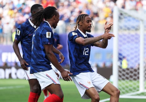 Barcola celebrates with Ousmane Dembele and Jules Kounde