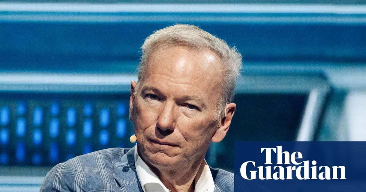 Ex-Google CEO Eric Schmidt booed after AI remarks at Arizona commencement