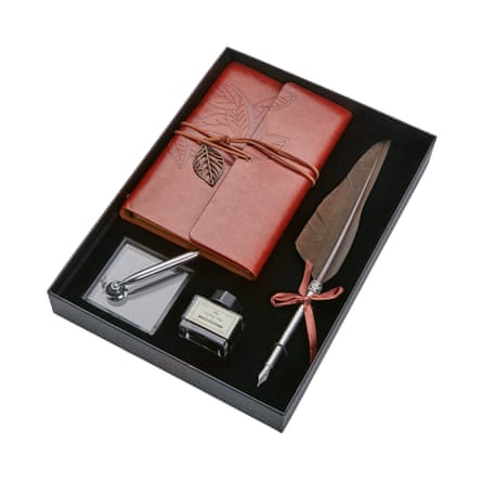 Boutique Gifts notebook & quill pen set