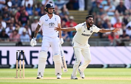 Mohammed Siraj appeals successfully for lbw against Brydon Carse.