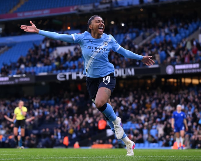 Barcelona sign Brazil forward Kerolin from Manchester City for club-record £1.25m