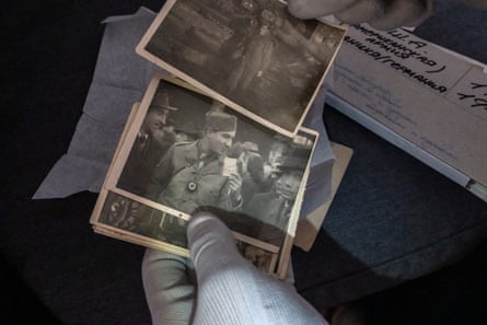 Arthur Bondar’s WWII archival collection