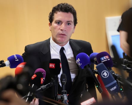 Jérémie Assous speaks to journalists