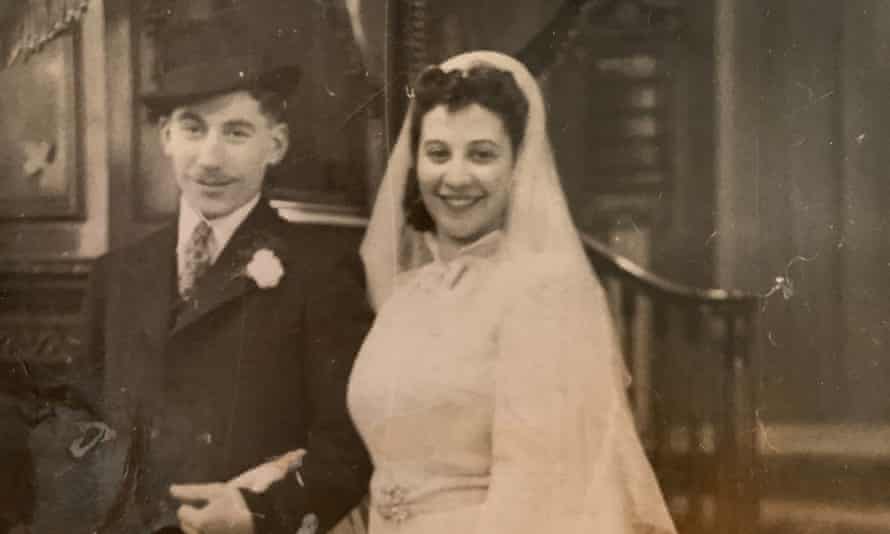 Jacobson’s parents on their wedding day, 1941.