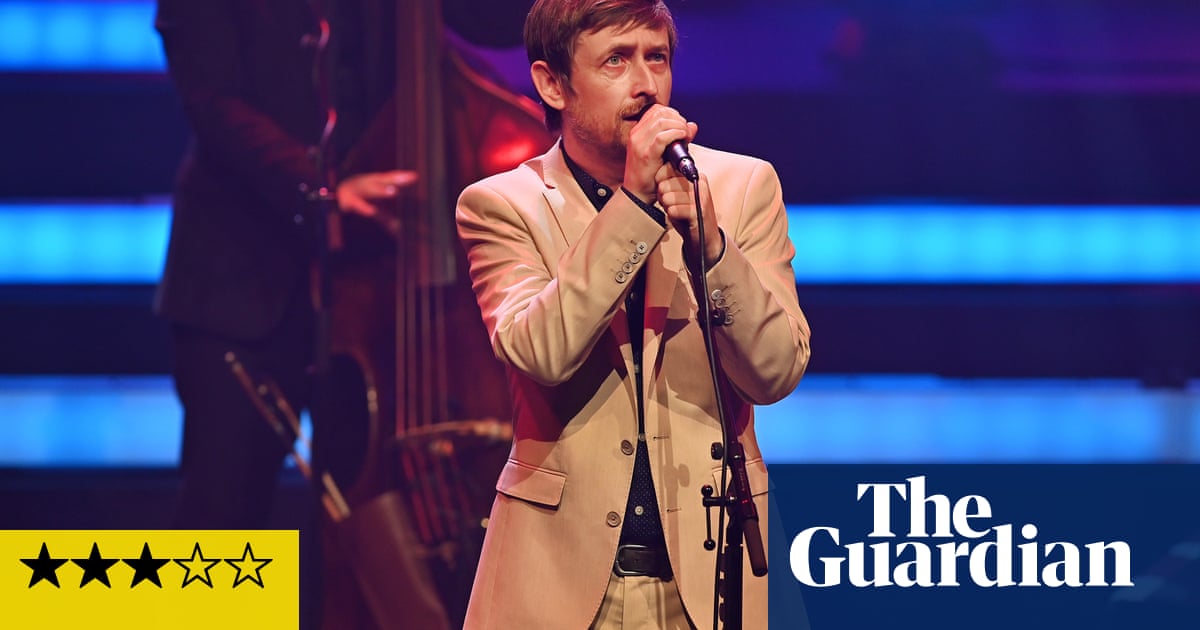 The Divine Comedy review – reassuringly civilised