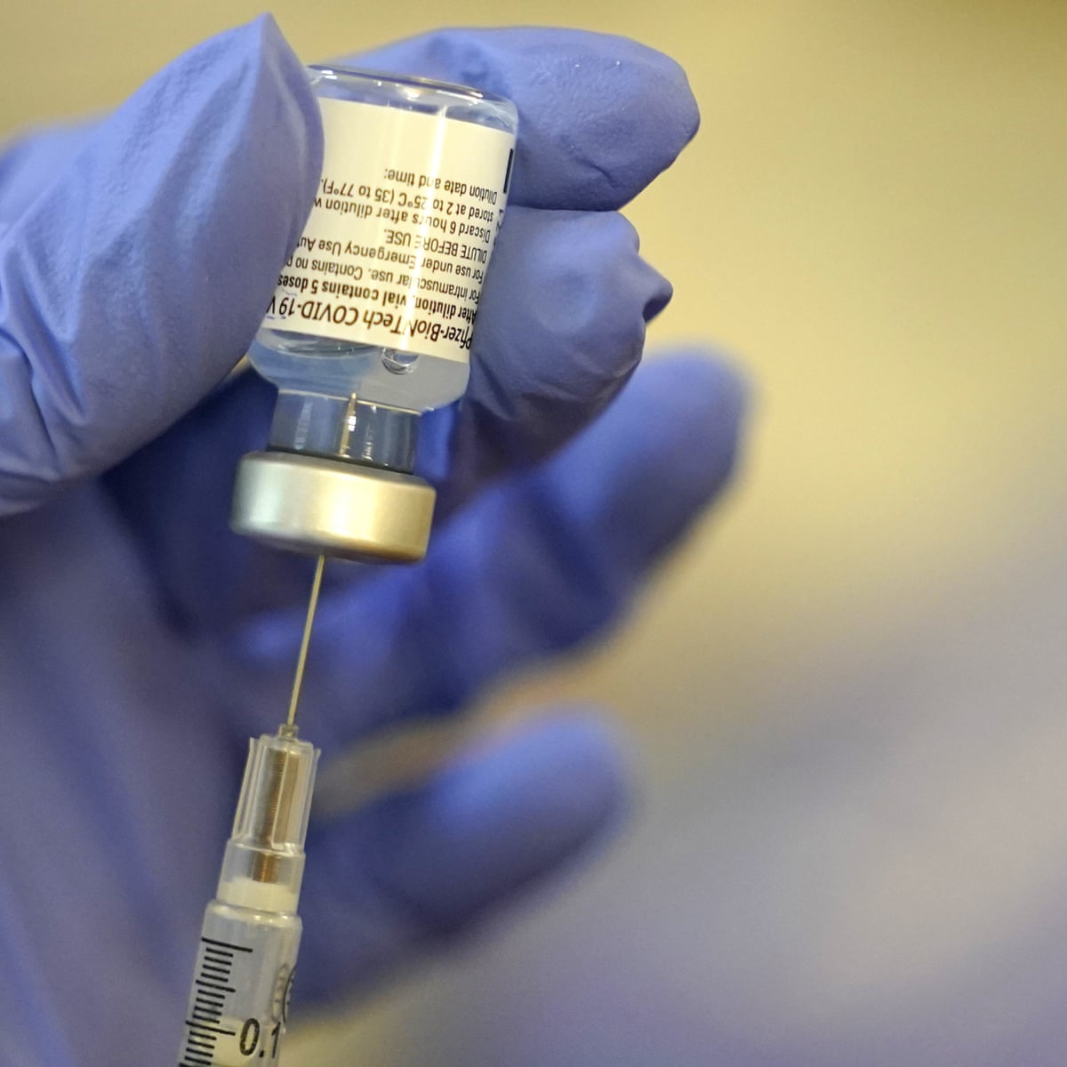 Hoarding Covid Vaccines Could Cost Wealthy Countries 4 5tn Coronavirus The Guardian