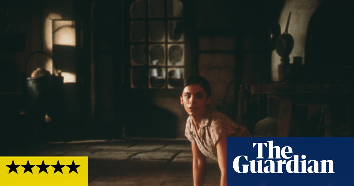 The Devil's Backbone review rich, rousing ghost story is early gothic gem from Guillermo del Toro