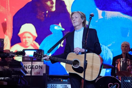 Paul McCartney on Saturday Night Live.