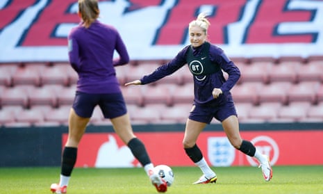 Steph Houghton in training with England