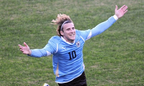Diego Forlán celebrates after scoring in the final of the 2011 Copa América, which Uruguay won.