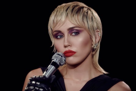 Un album moins intéressant que l'artiste qui l'a réalisé ... Miley Cyrus.