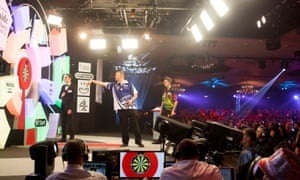 Darts game