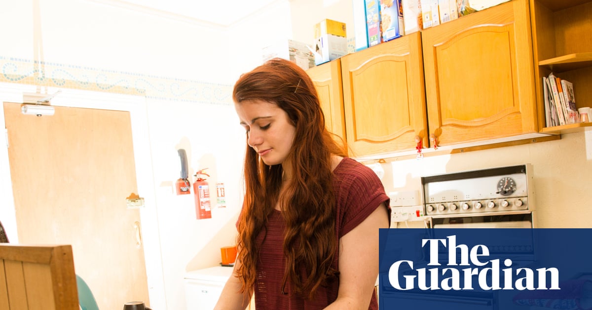 Tell us: do you live in a multigenerational house share?