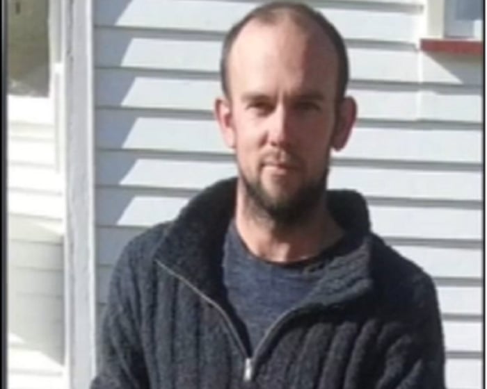 Fugitive father shot dead by police – as it happened